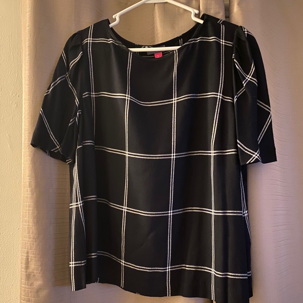 Women’s Top - Picture 2 of 2